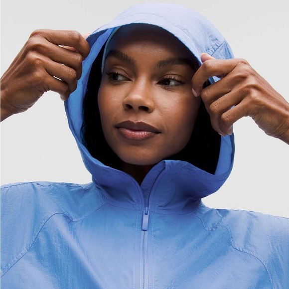 Lululemon Hood-Lite Relaxed-Fit Jacket - Picture 6 of 14